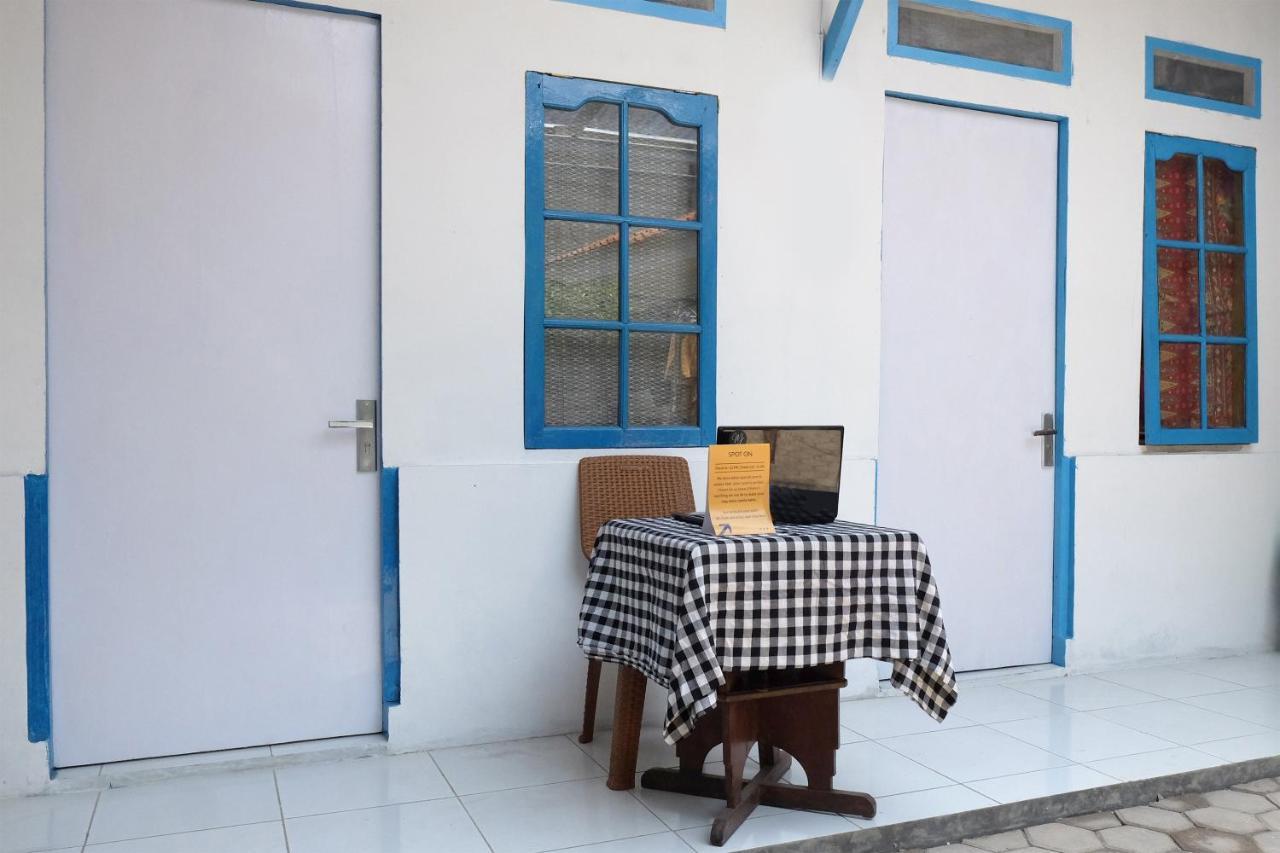 Hotel Vaccinated Staff - SPOT ON 2726 Kopo 355 Syariah Bandung Exterior foto