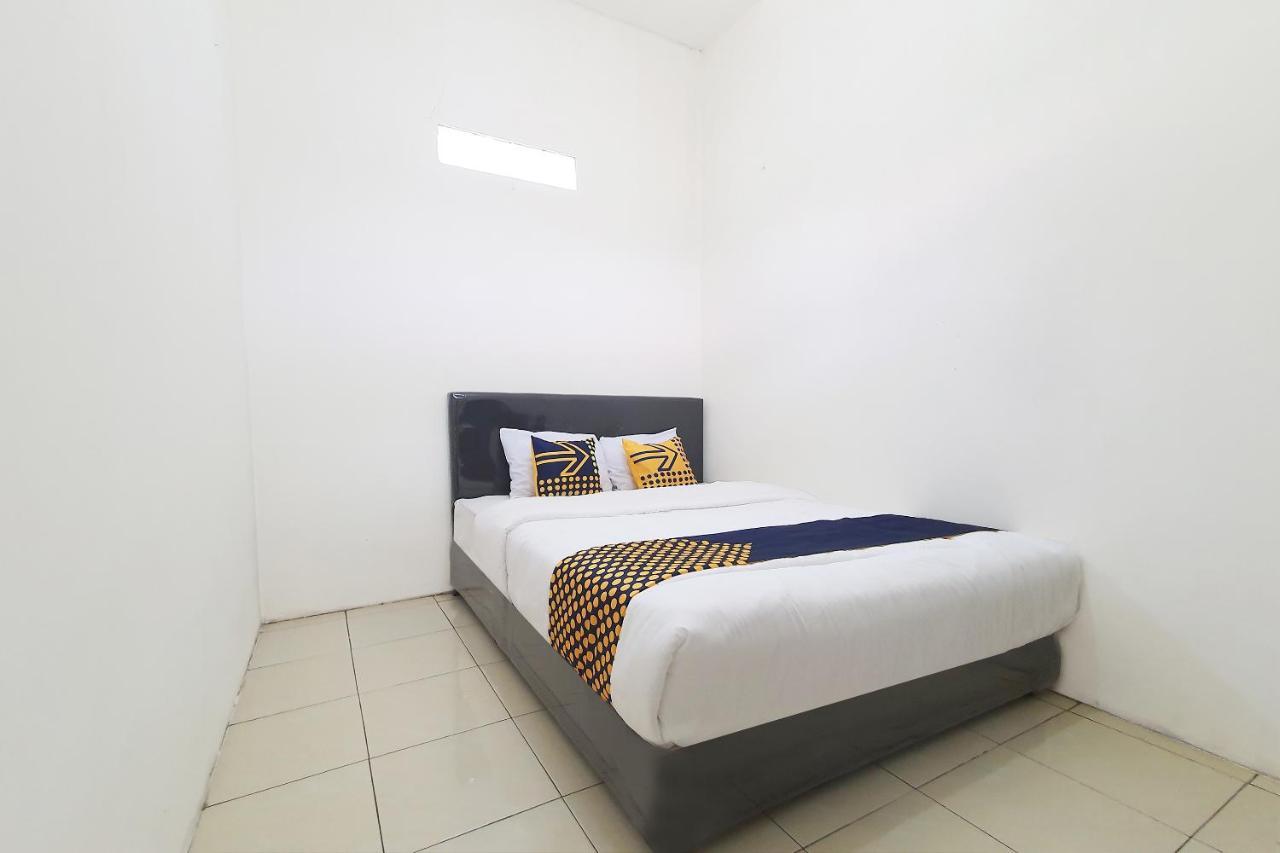 Hotel Vaccinated Staff - SPOT ON 2726 Kopo 355 Syariah Bandung Exterior foto